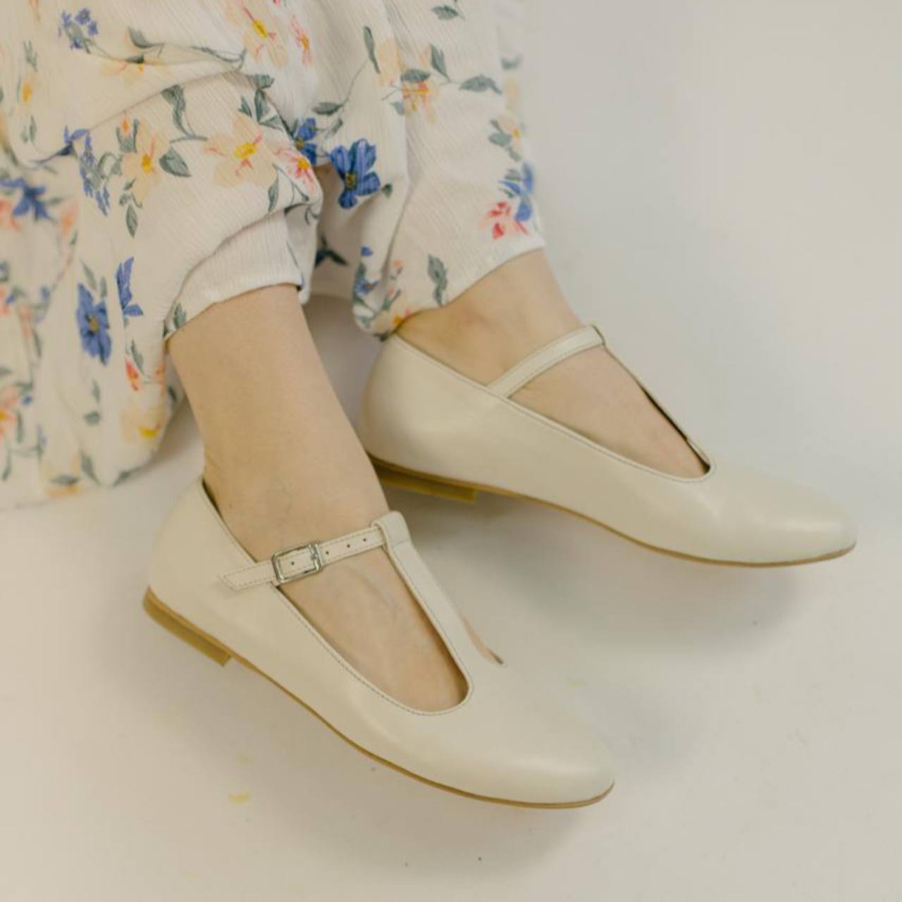 T-Strap Mary Jane Ballet Flats in Beige Leather